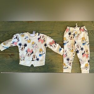 Toddler two piece sweatsuit Disney character size 3T